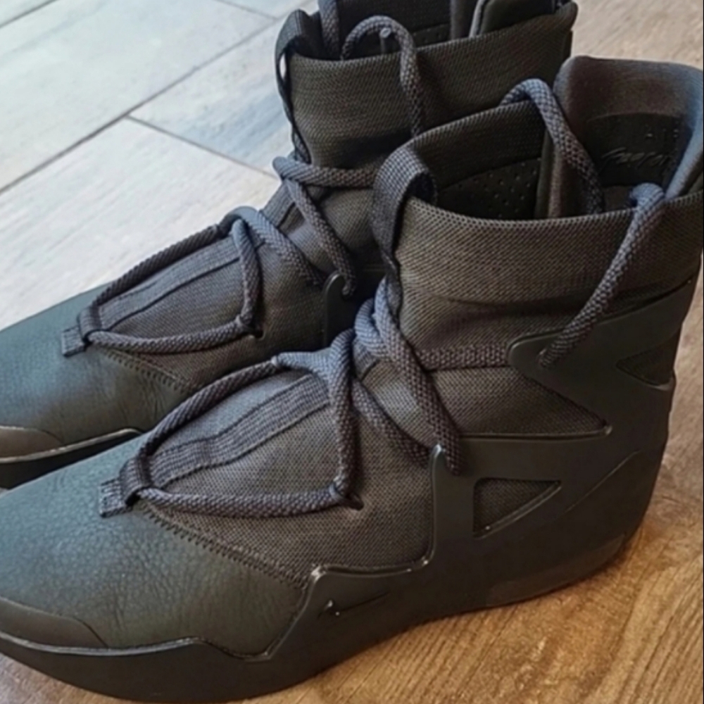 Nike Air Fear of God 1 Triple Black Off Noir Suede Sneakers, Men's 6, W 7.5 - Picture 2 of 16